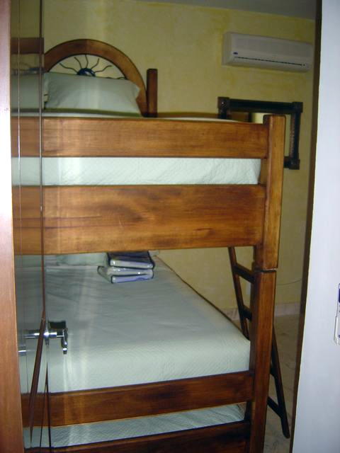 3rd Bedroom with Bunkbed & Trundel Bed (3 Twins!)