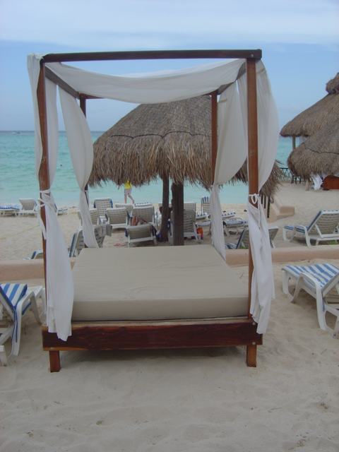 Tanning Bed at Reef Beach