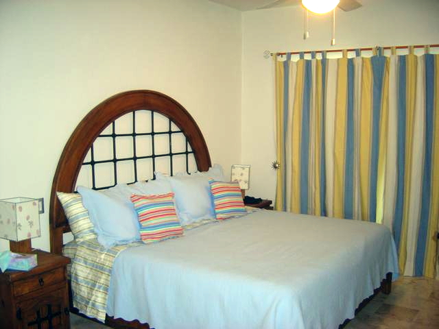 Master Bedroom - King Bed